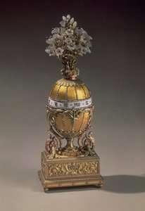 Påskeegg i form av en vase som inneholder blomster, 1899 (metall og emalje)